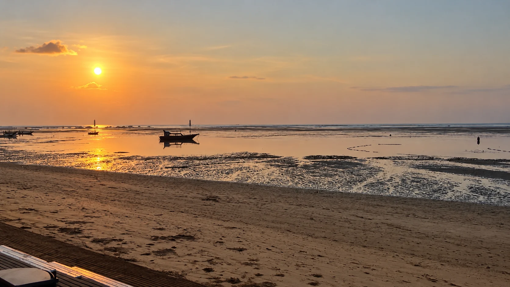 Sanur · Sonnenaufgang bei Ebbe