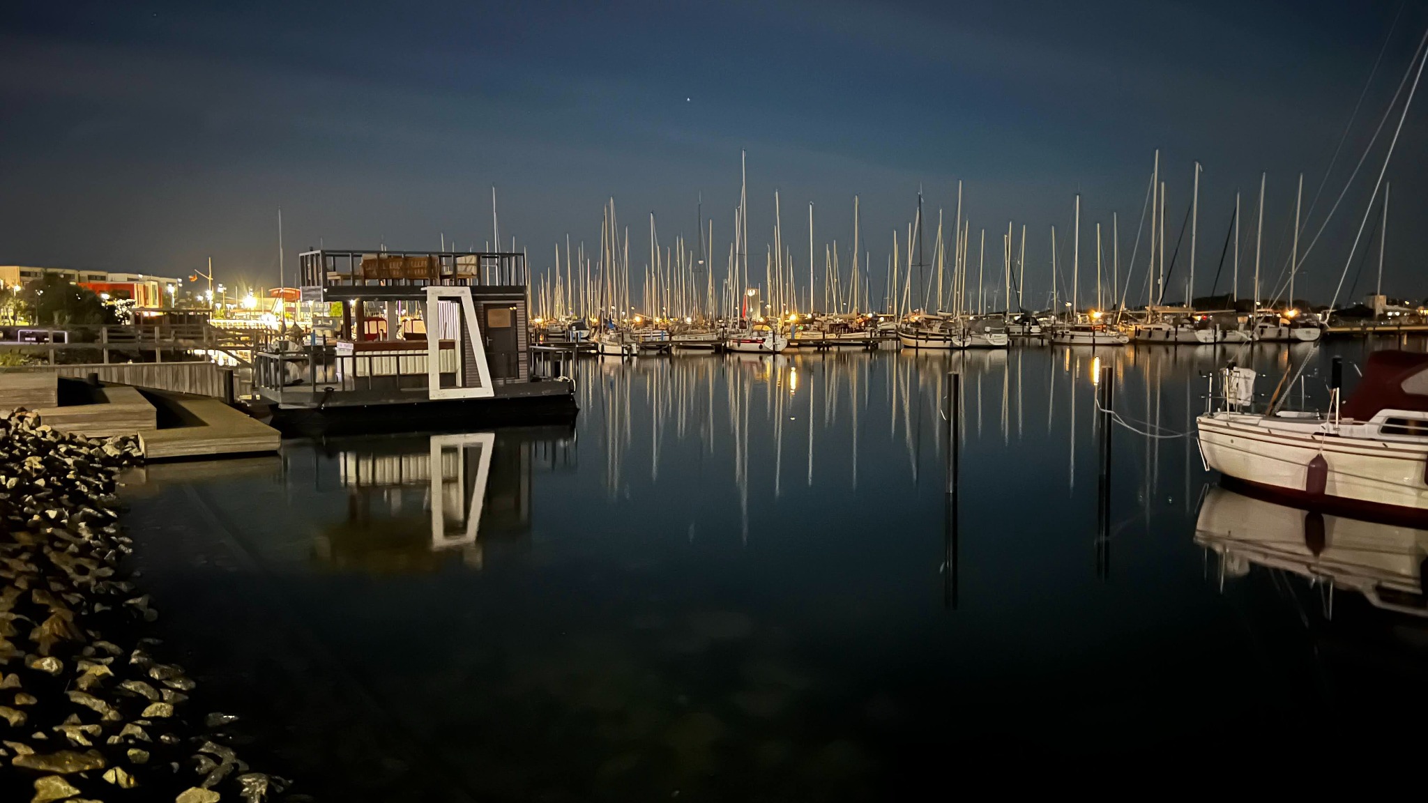 Fehmarn · Yachthafen bei Nacht